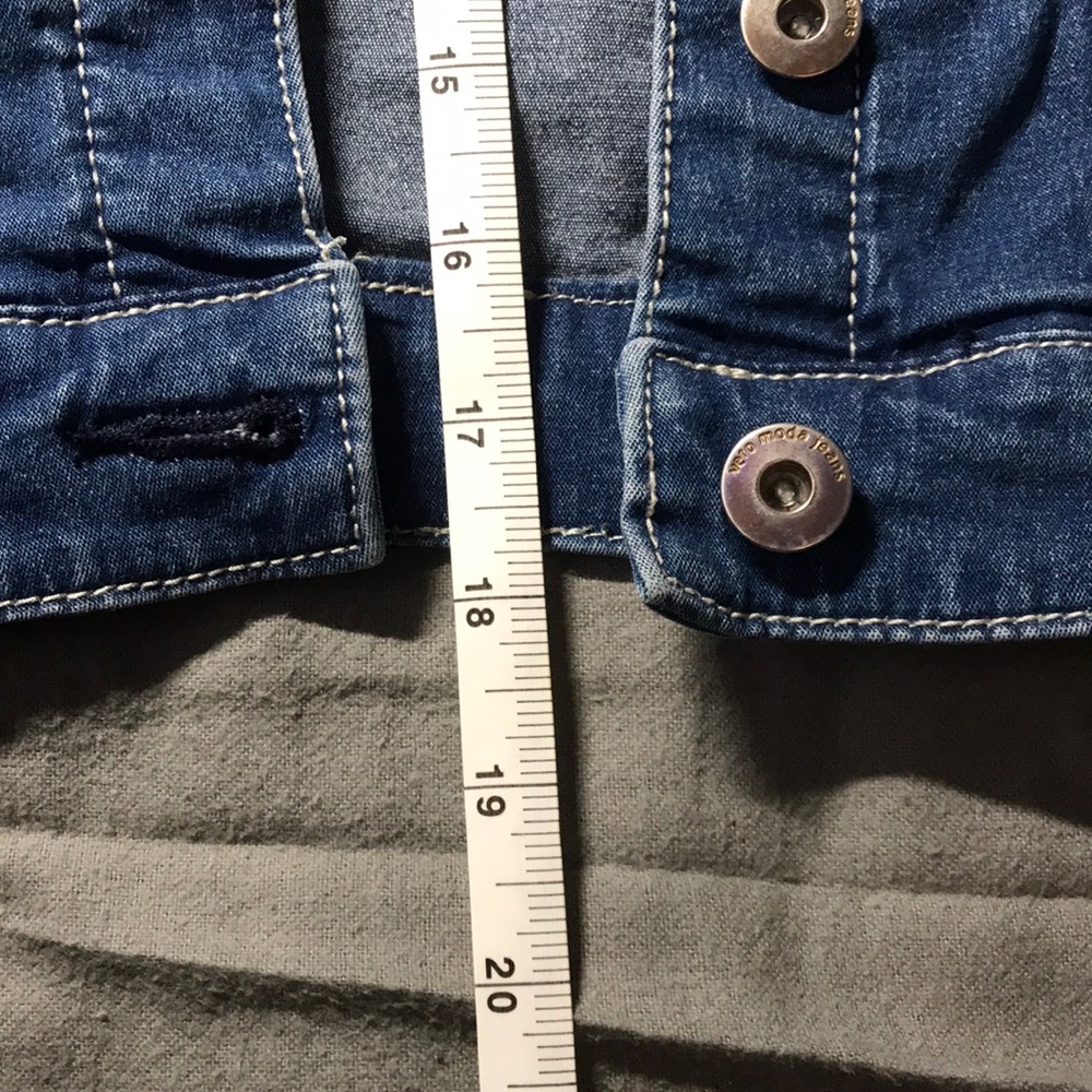 ☮️Cheap Jean Jacket☮️ - Picture 5 of 6